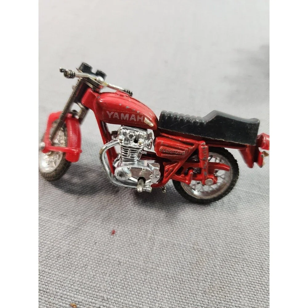Vintage Yamaha 650 Red Diecast Motorcycle Miniature Toy Bike